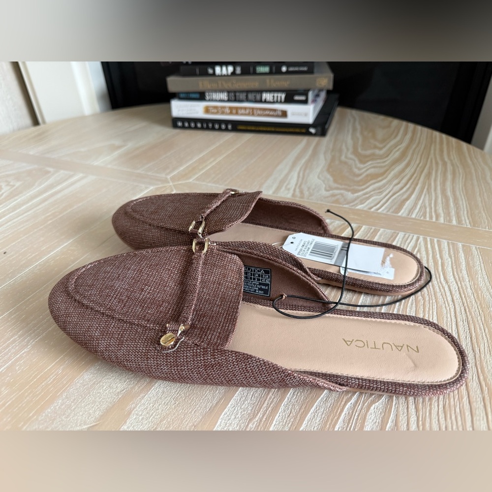 Nautica|Women's Brown Tan slip on loafer sandals,NWT In size 11•••Classic style